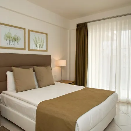 Kusadasi Penthouse شقة *